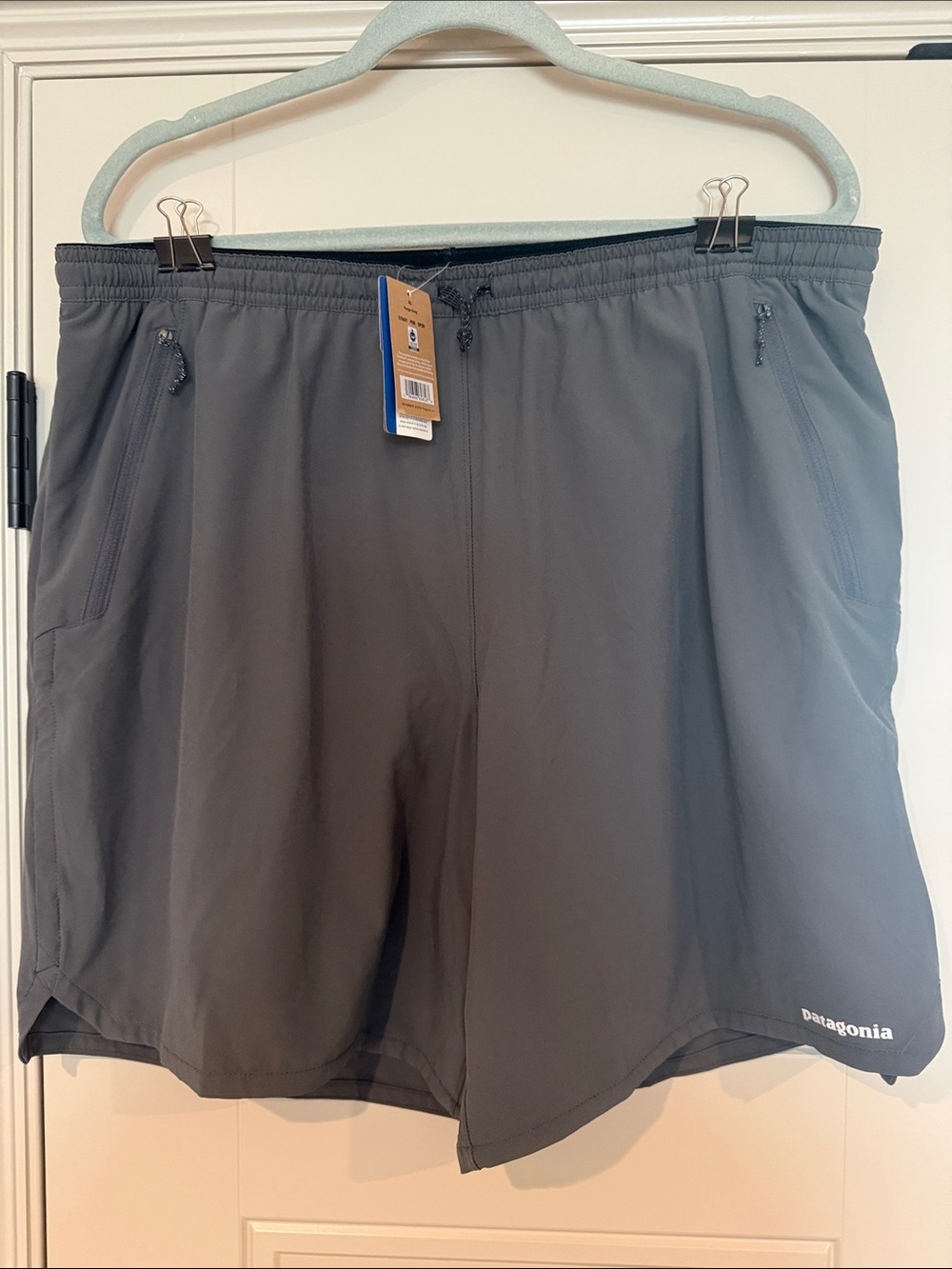 Patagonia Men's Nine Trails Shorts 8” Regular Fit Forge Grey XL NWT